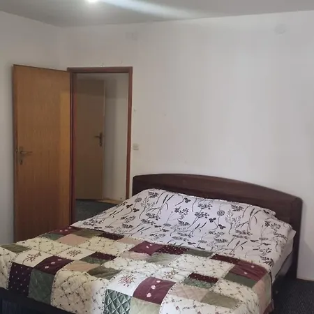 Mea Apartment Sisava